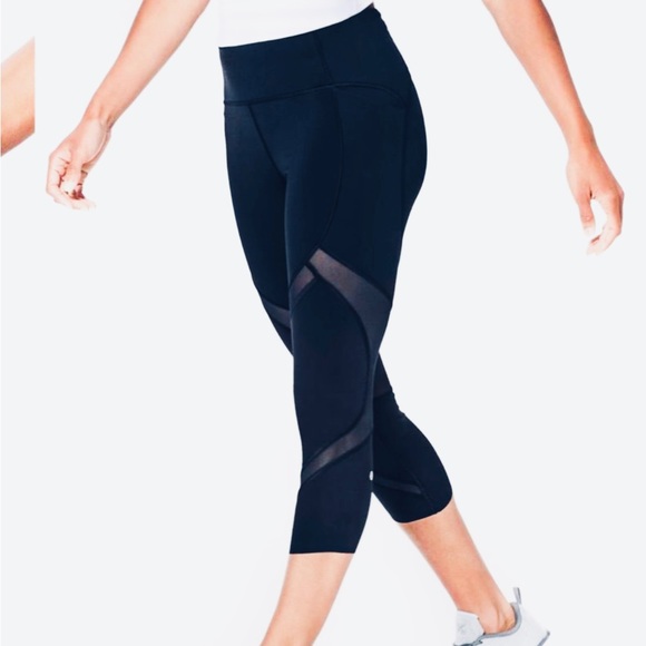 lululemon athletica Pants - Lululemon On Pace Crop Leggings 4 Black Womens Mesh
